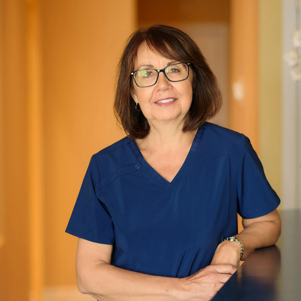 Ewa - Dental Assistant